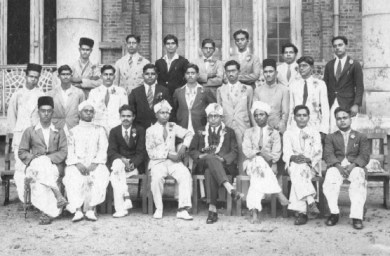 mu12, 1932 Library Course Students and Teachers